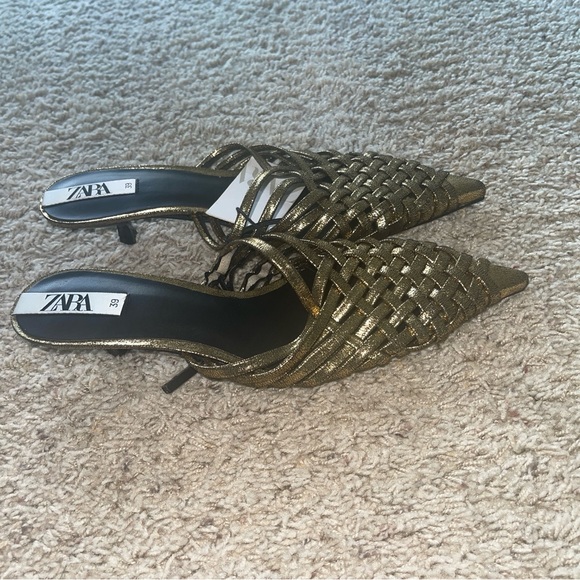 Zara Gold Woven Women's Shoes Sz 8.5 NWT - Picture 2 of 4